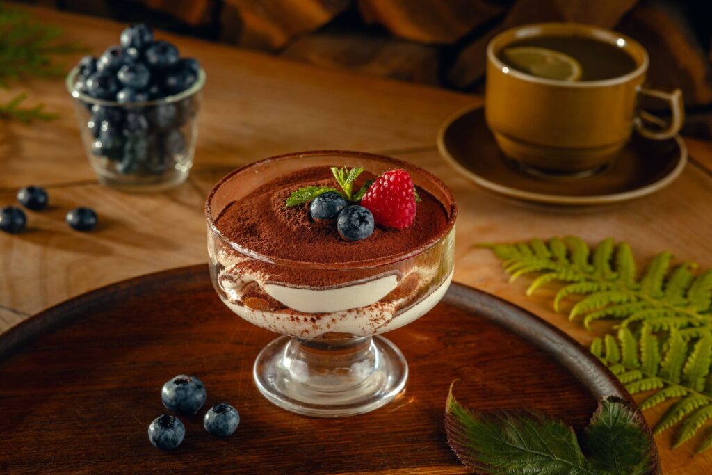 Фото 31 — Ягодный тирамису